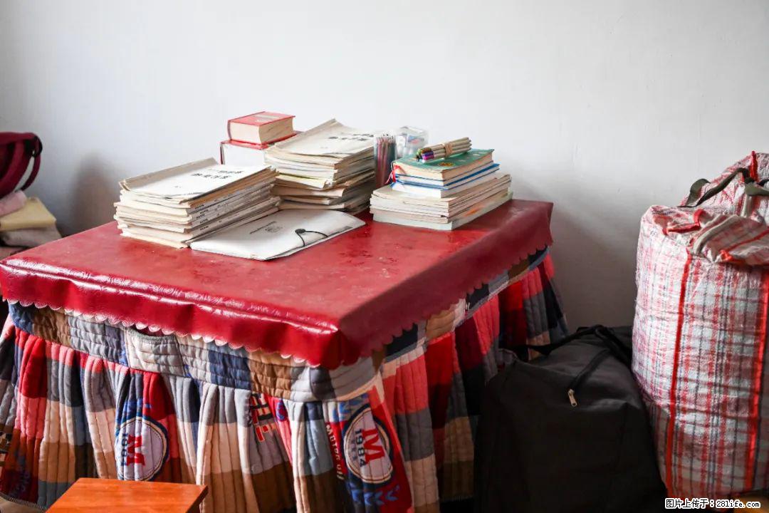 全网追的“扁担女孩”,找了一份暑假工,时薪12元 - 抚州生活资讯 - 抚州28生活网 fuzhou.28life.com