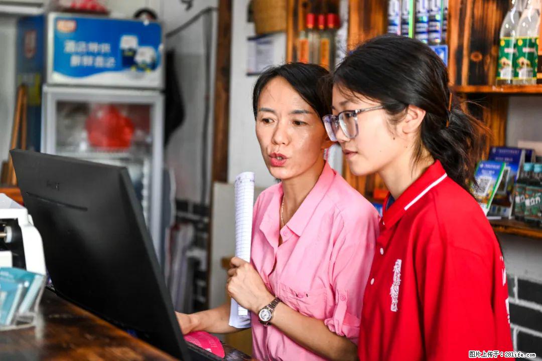 全网追的“扁担女孩”,找了一份暑假工,时薪12元 - 抚州生活资讯 - 抚州28生活网 fuzhou.28life.com